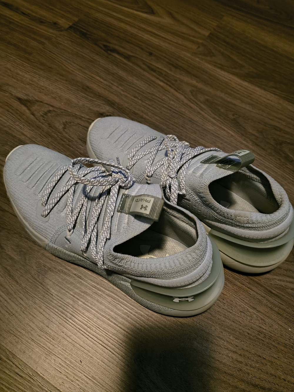 Under Armour Men’s Light Gray Knit Training Sneakers